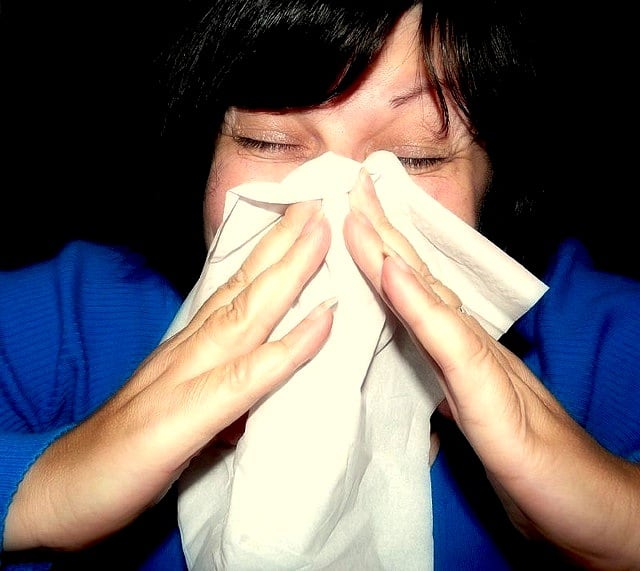 How to Avoid Catching A Cold Next Time You Fly