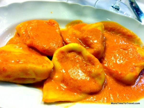 Tortelloni in a cream red sauce at Ristorante Rodrigo