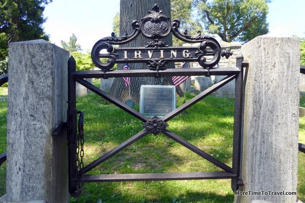 Cast iron gate leading to Irving Family gravesite at Sleepy Hollow Cemetery (Photo credit: Jerome Levine)