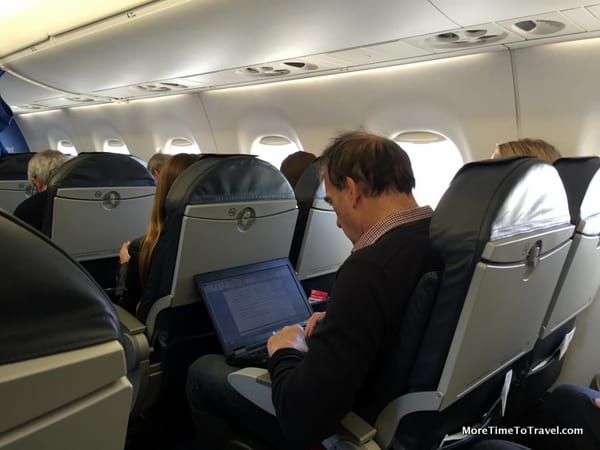 Inside the Embraer 190