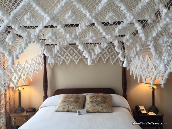 Our canopied bed at Kings Courtyard Inn