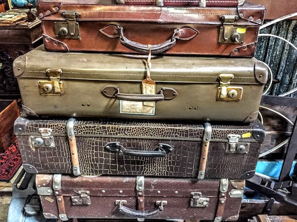 Excess baggage fees: what they are and how to avoid them