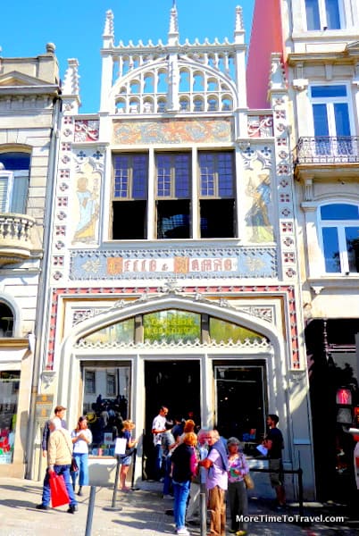 Neo-Gothic facade of Livraria Lello