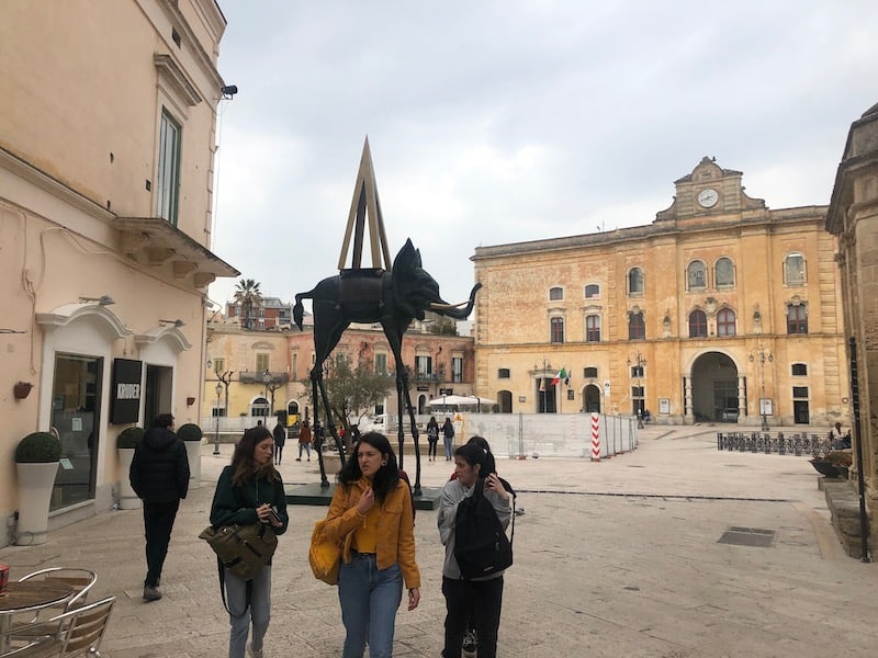 Piazza Vittorio Veneto with a Dal sculpture
