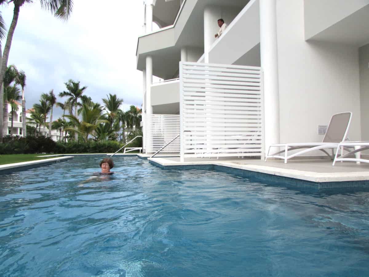 Bahia Principe Luxury Ambar: First-floor swim-out suite