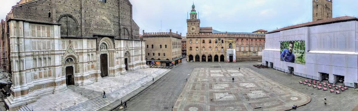 Piazza Maggiore in early morning