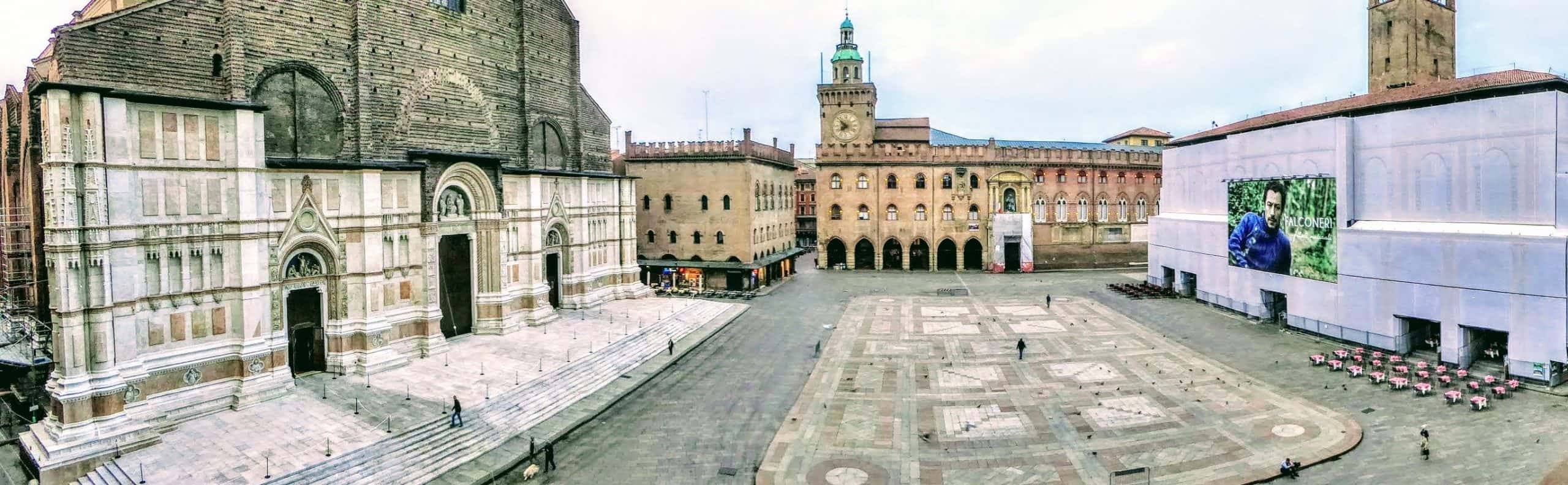Piazza Maggiore in early morning