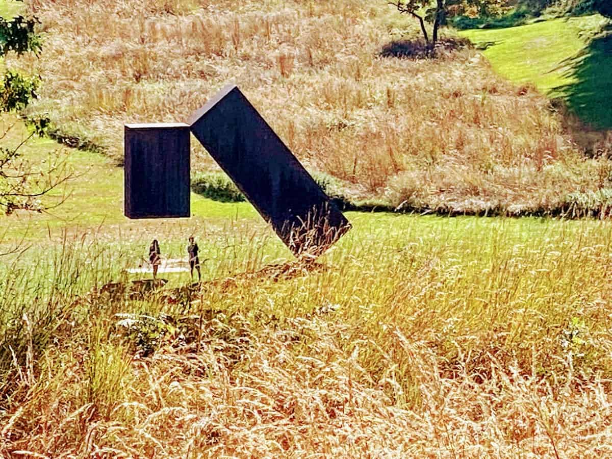 Suspended (1977) by Menashe Kadishman - Weathering steel