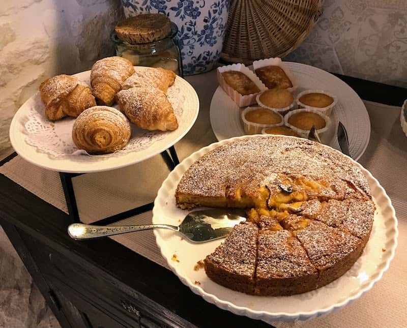 Each morning, we were treated to freshly-baked pastries in the Breakfast Room across the alleyway.