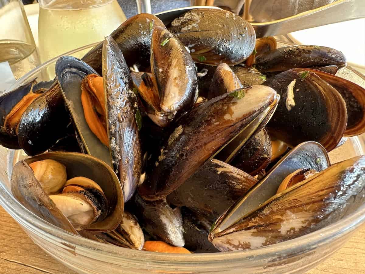 Mussels, one of seven courses at Gente di Mare