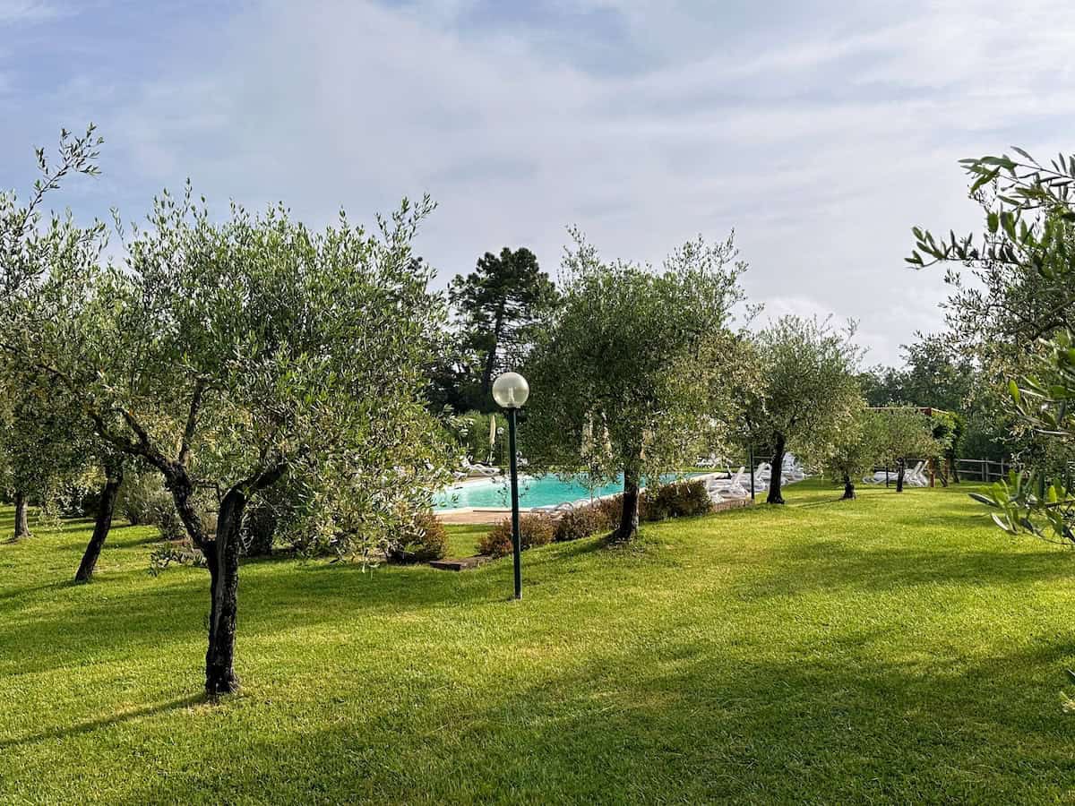 Pool at Baddia di Morrona
