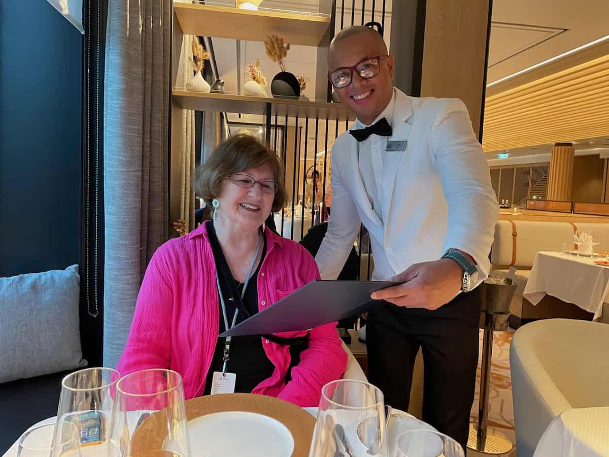 Fine menus, fine service at dinner