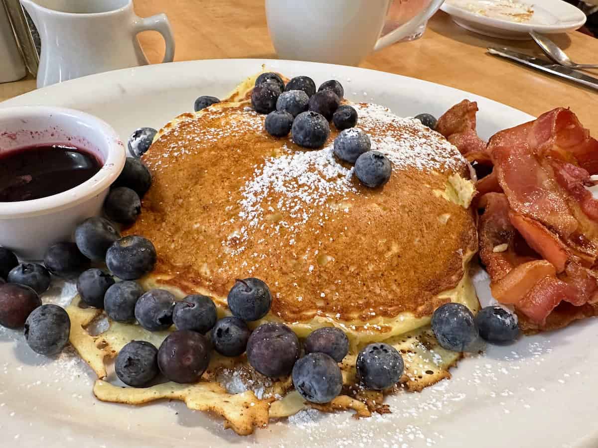 Lemon Ricotta Pancakes at Sweet Mimi's