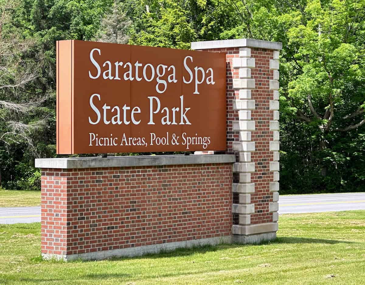 Entrance to sprawling Saratoga Spa State Park