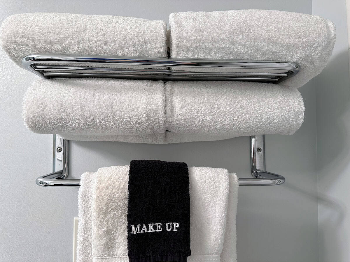 Even a towel to wipe off makeup