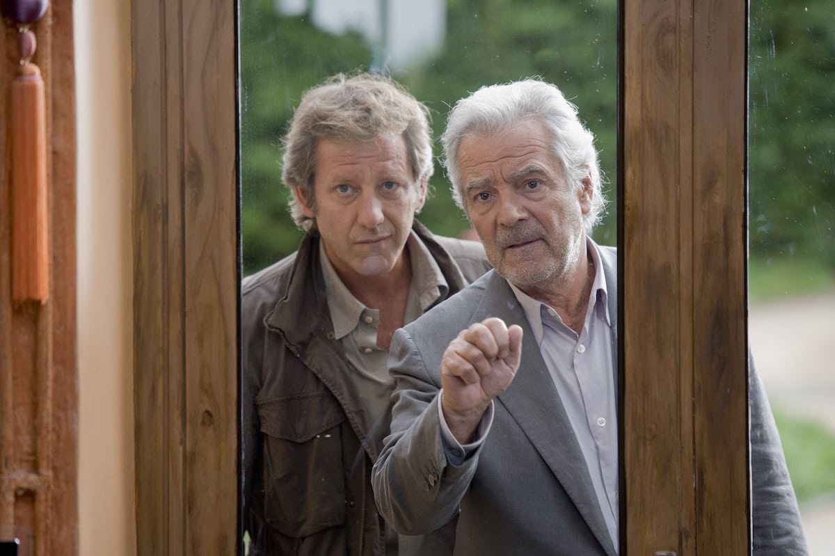 Investigating a crime with detective Barbaroux (Vincent Winerhalter) ( credit: MHz Networks)