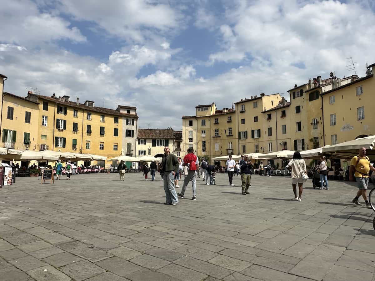 View of Piazza dell’Anfiteatro from our table at Sotto Sotto (credit: Jerome Levine)