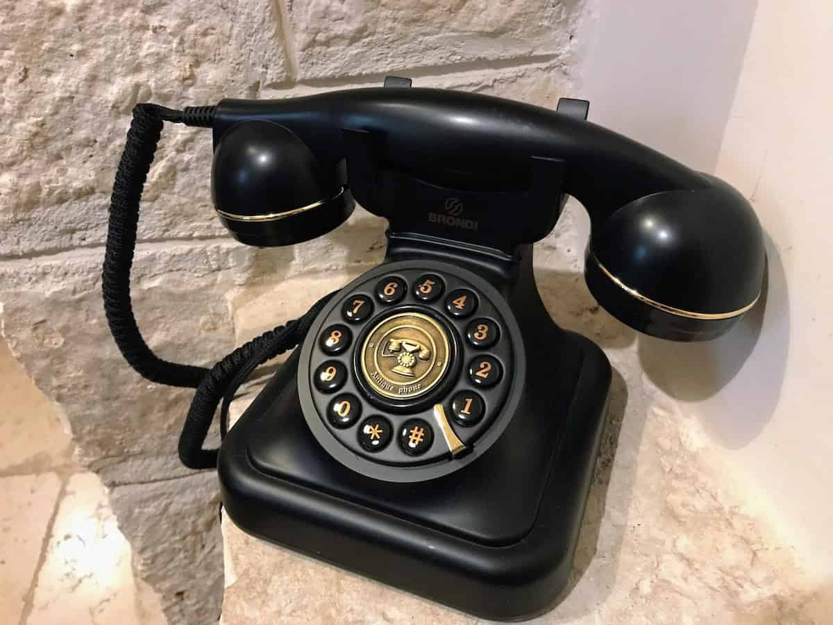 Dial-up Phone (credit: Jerome Levine)