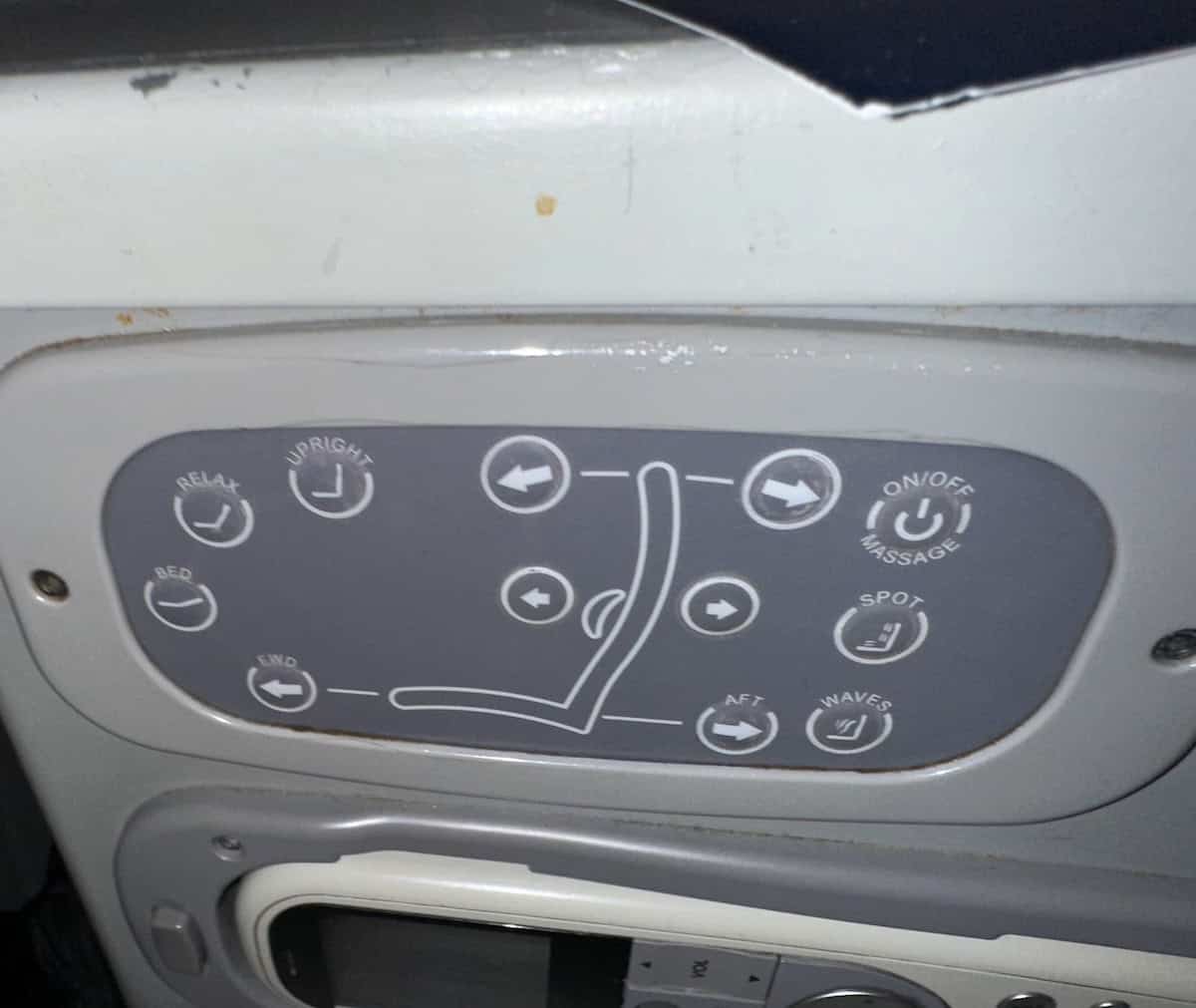 Non-intuitive panel on seat (credit: Jerome Levine)