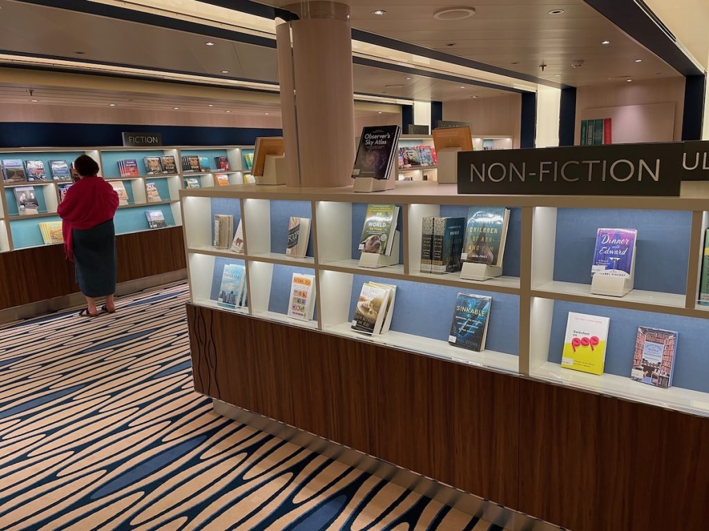 Spacious library on HAL New Statendam (credit: John and Sandra Nowlan)