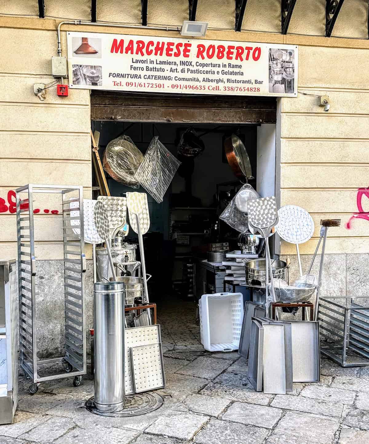 Small "store" selling restaurant equipment (credit: Jerome Levine)