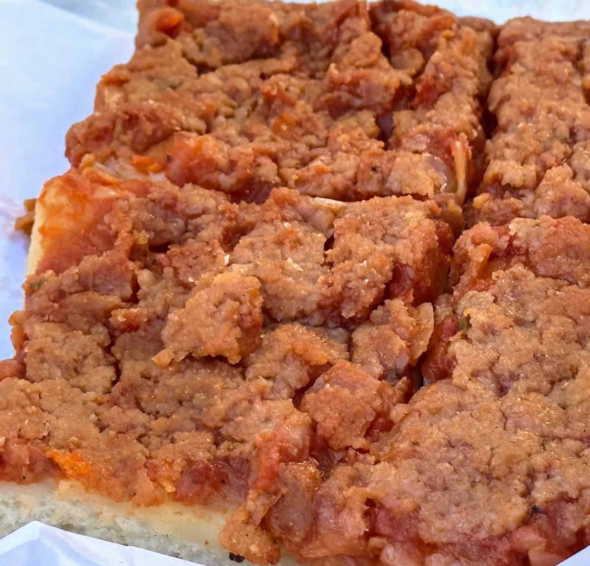 Sfincione (Sicilian pizza) (credit: Jerome Levine)
