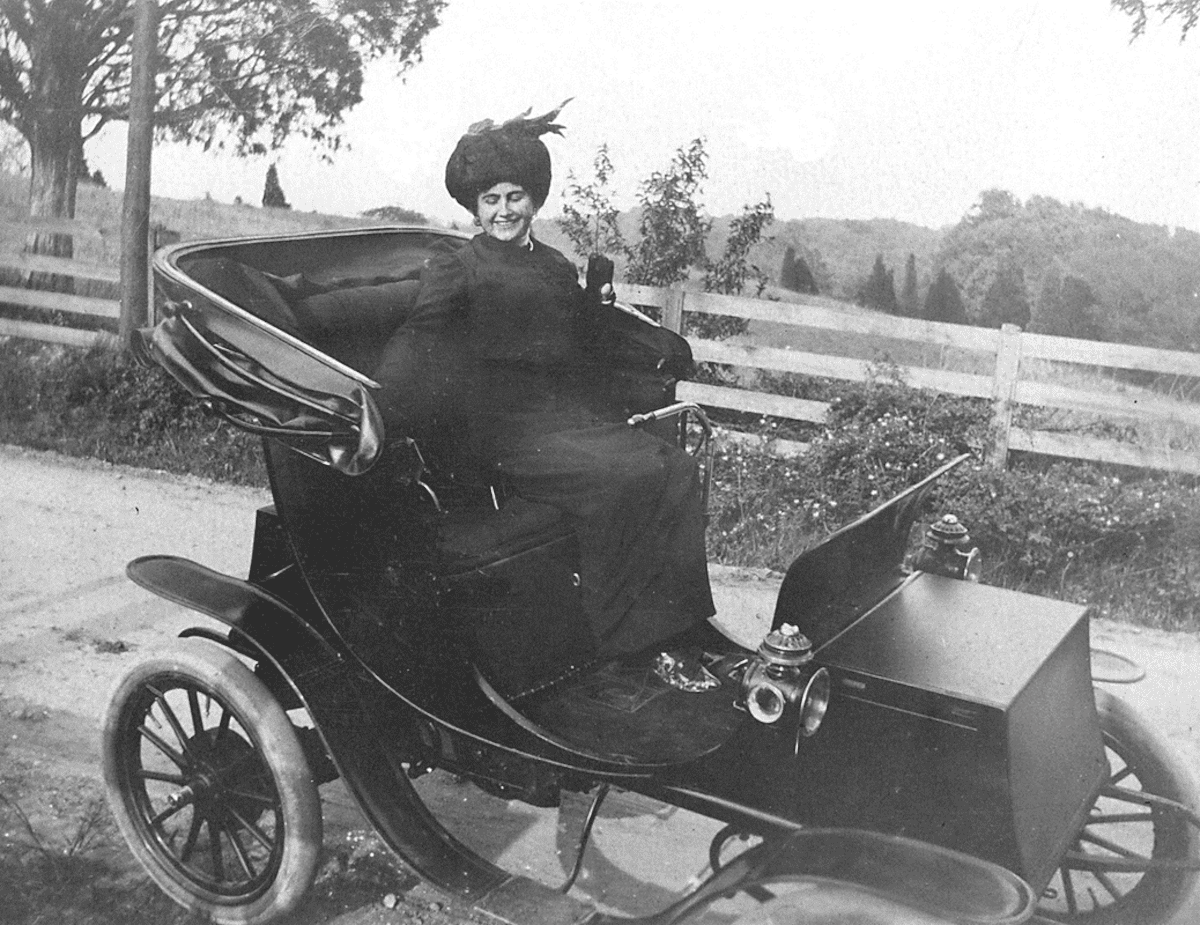 Trailblazer Edith Bolling Galt was the first woman to own and drive an electric car through the streets of Washington, DC (credit: Edith Bolling WIlson Museum)