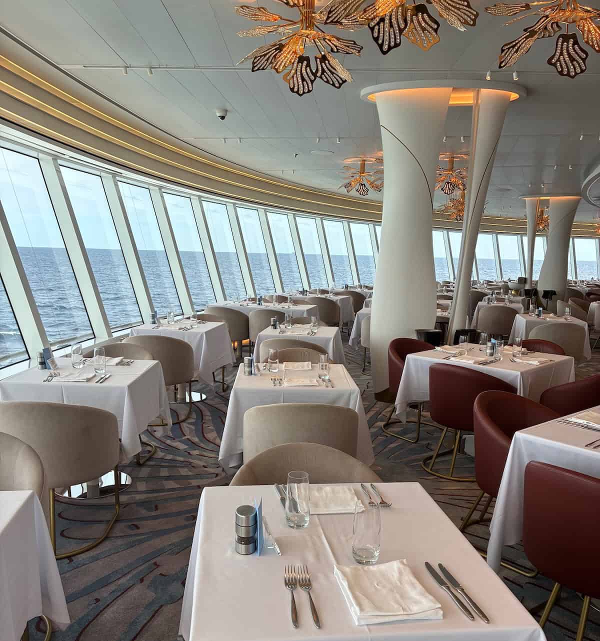 Floor-to-Ceiling windows at Hudson's (credit: Ashley Fenton)