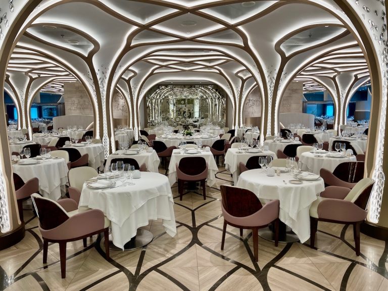 imaginative main dining room on Regent Seven Seas Grandeur (credit: John and Sandra Nowlan)
