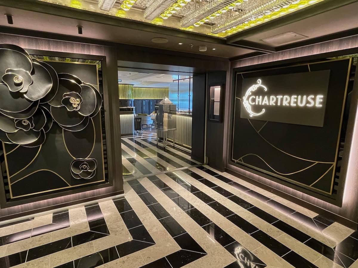 Chartreuse Parisian restaurant (credit: John and Sandra Nowlan)