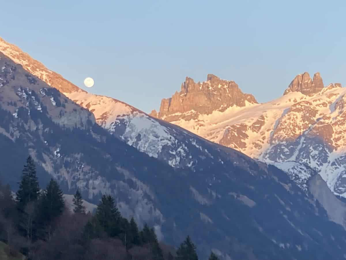 Sunset from the villa with the moon rising (credit: Keith Kehlbeck)