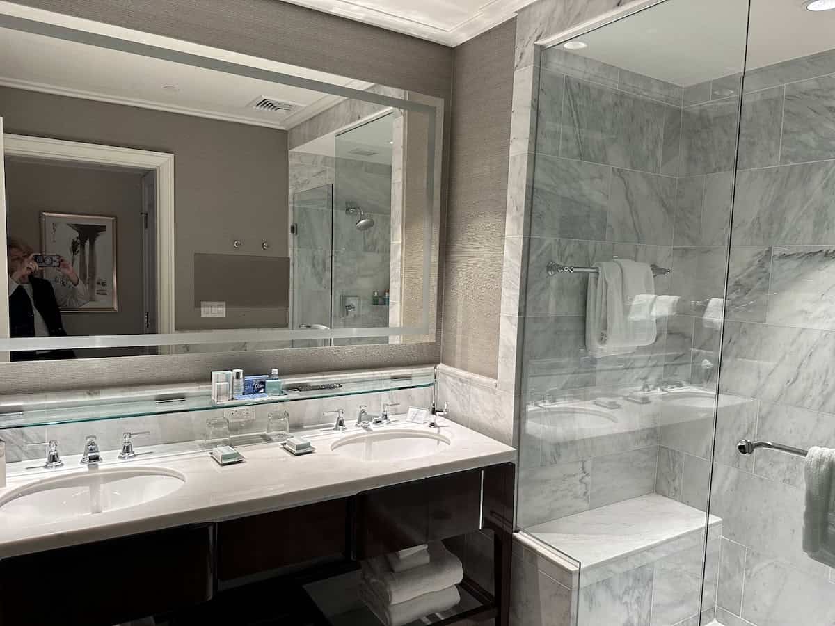 Bathroom with glasses in Palm Beach (credit: Jerome Levine)