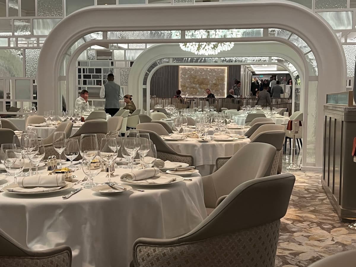Grand dining room on Allura with nicely spaced tables (credit: Jerome Levine)