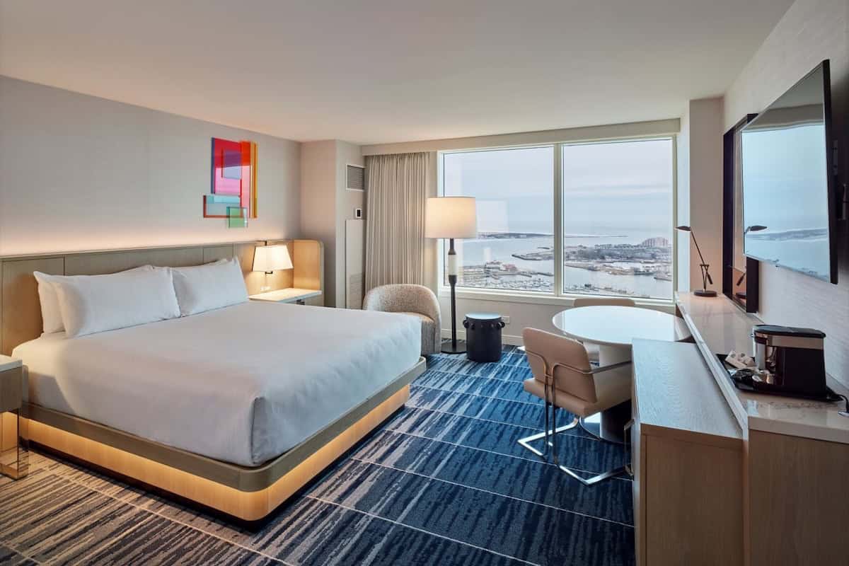Resort King room at the MGM Tower (credit: Borgata)