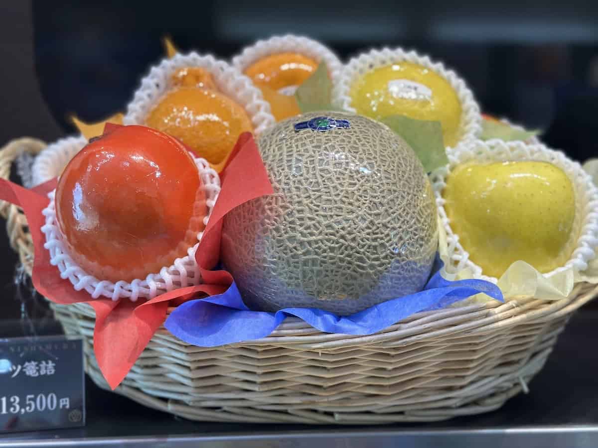 A Japanese gift of precious fruit (credit: Jerome Levine)