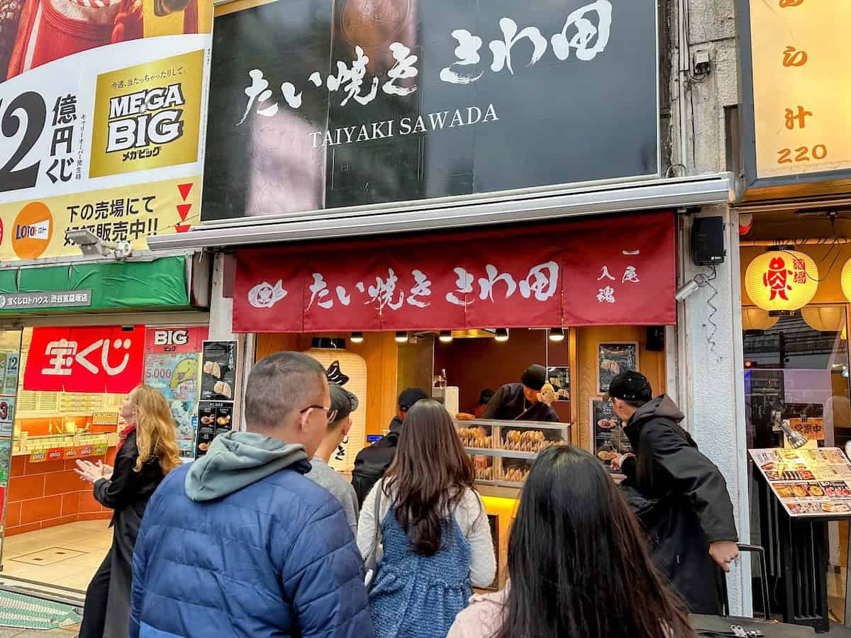 The queue at Taiyaki Sawada (credit: Jerome Levine)