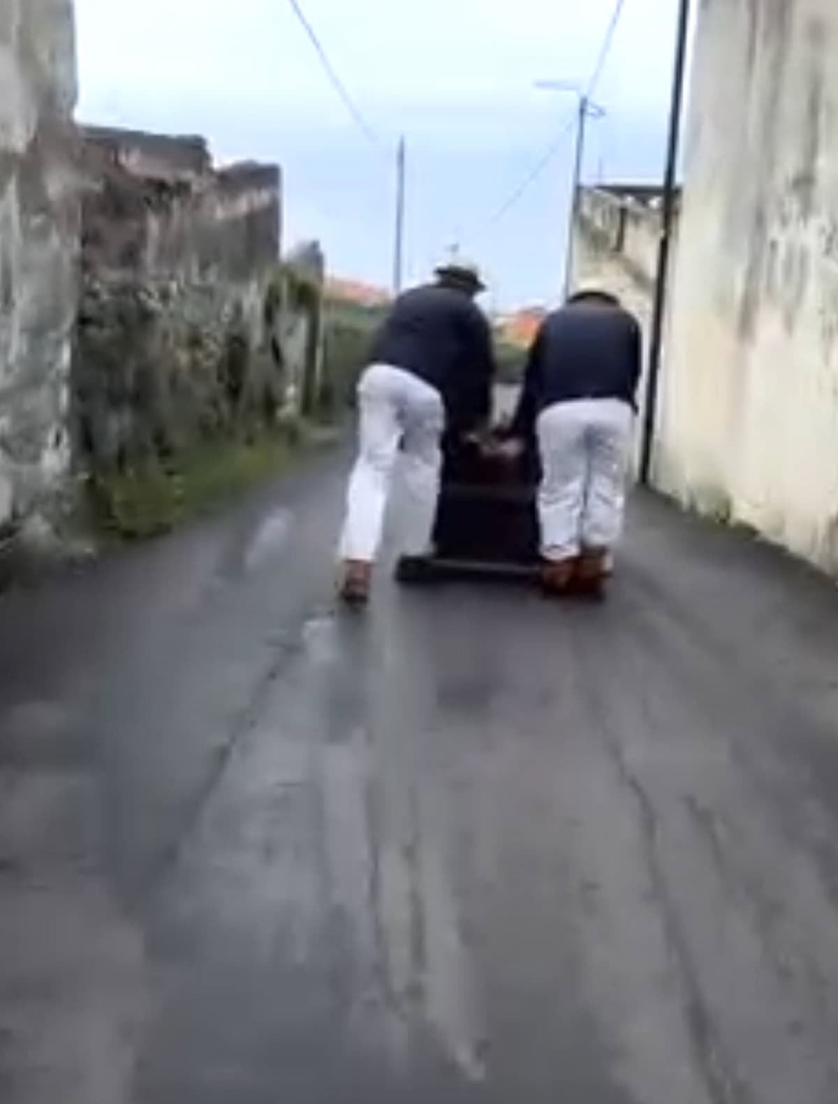 Leaving our fate to the hands of the carrieros (credit: Chris & Joe Scott)
