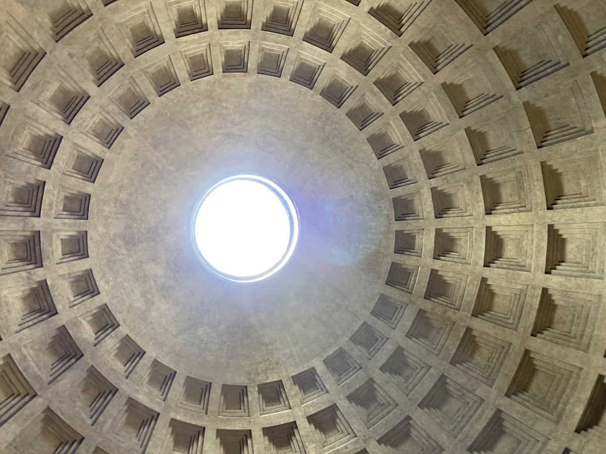 Open domed ceiling at the Pantheon (credit: Keith Kehlbeck)