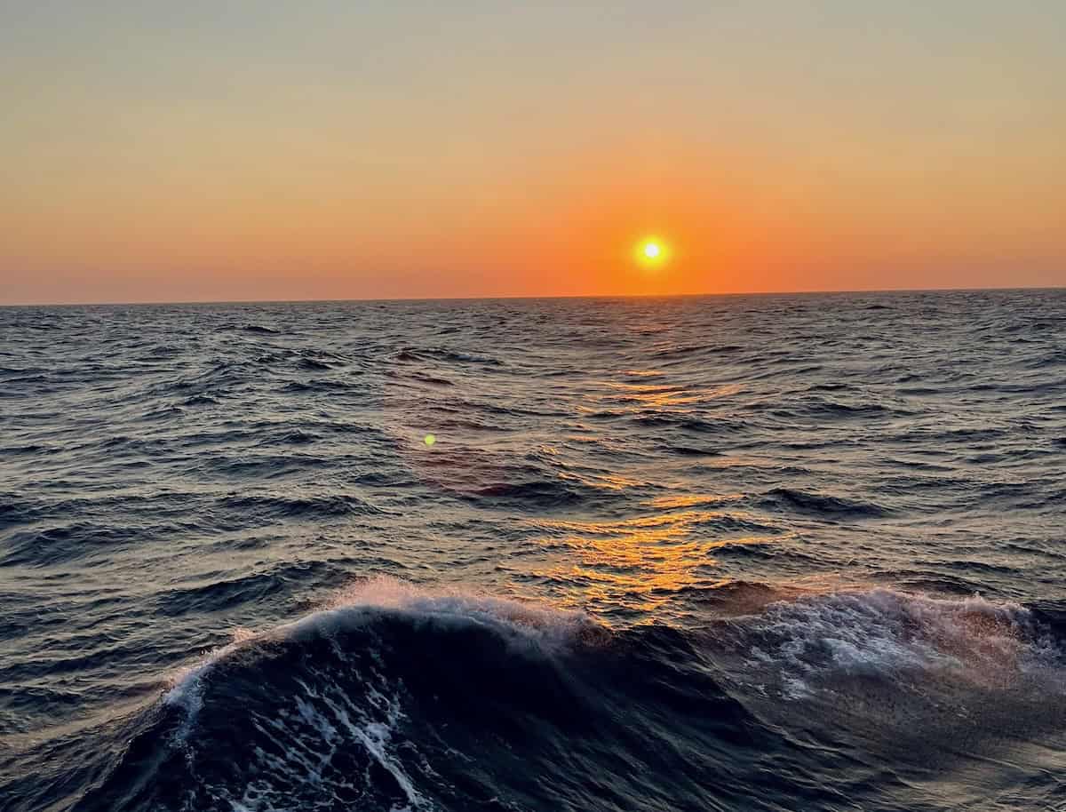 Sunset view from Star Flyer (credit: Ali Webb & Keith Kehlbeck)