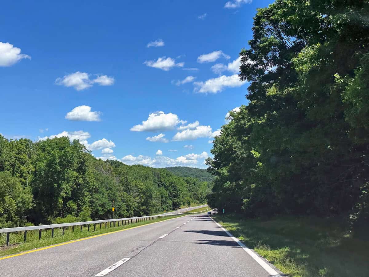 Taconic State Parkway mid-morning in June (credit: Jerome Levine)